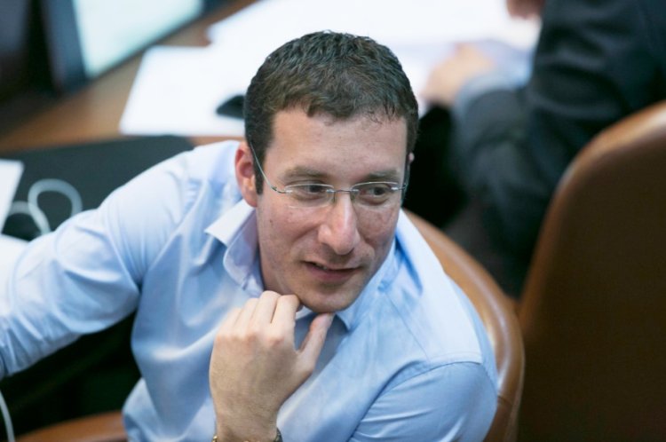 חבר הכנסת איציק שמולי (צילום: יונתן סינדל / פלאש 90)