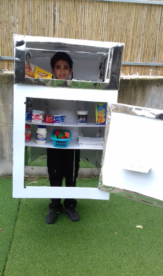 מיכאל גור ארי מבית שאן, בן 11 התחפש למקרר