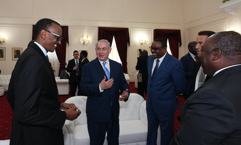 נתניהו ומנהיגי מדינות אפריקה, 2017 (צילום: חים צח, לע''מ)