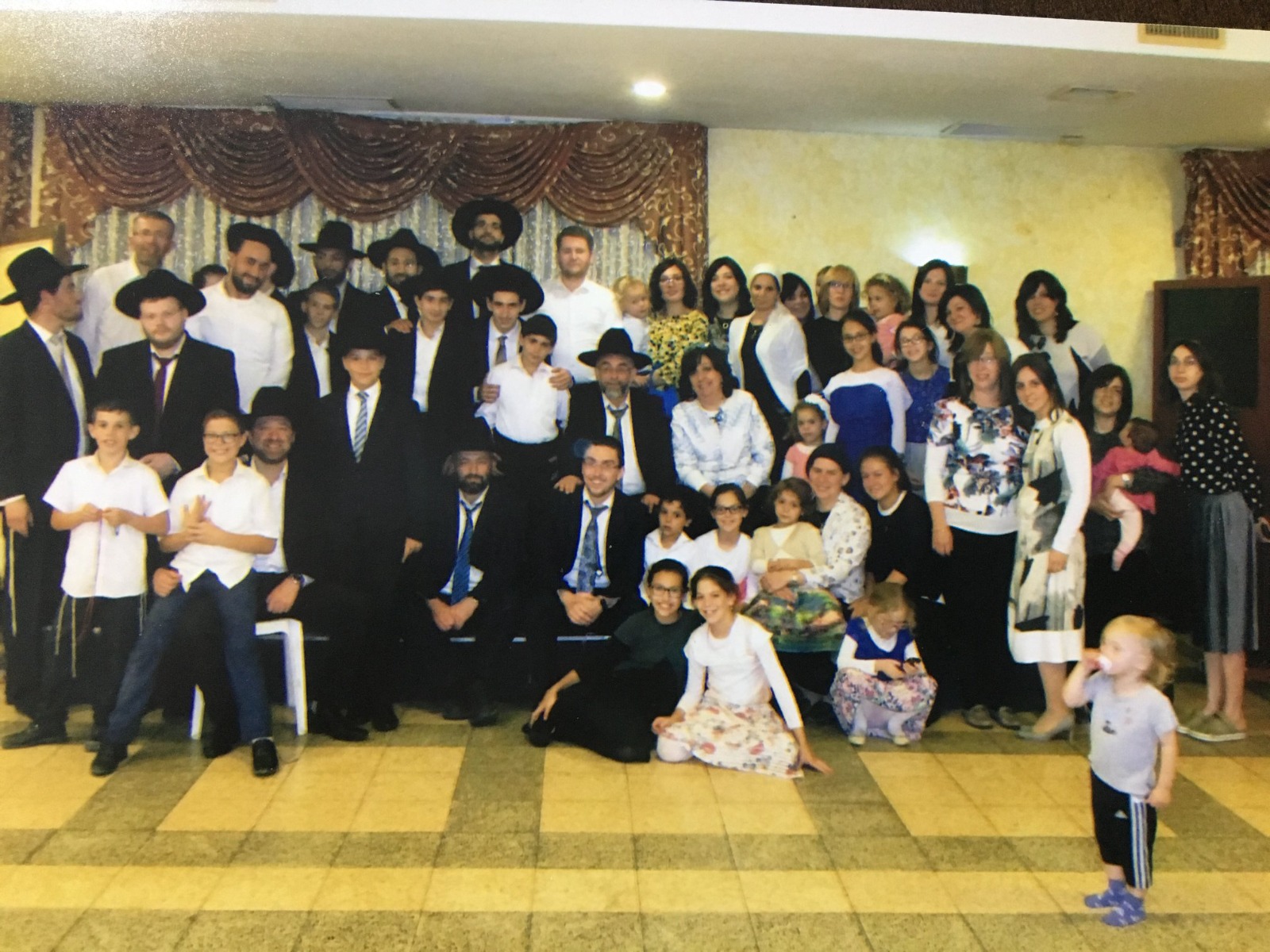 חתונה בה זכתה הרבנית גדלביץ להיות שדכנית