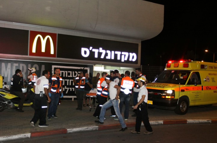 פיגוע בבאר שבע (צילום: Meir Even Haim / פלאש 90)