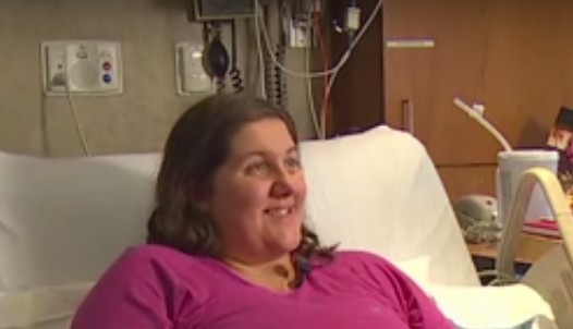 הולי גרביאט, מאושפזת בבית החולים (צילום מסך, יוטיוב)
