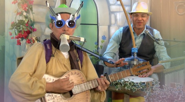 סיפורי אי שם: דני שטג - עיירת האומנים 