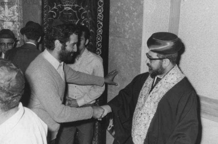 הרב עובדיה יוסף תמונות נדירות