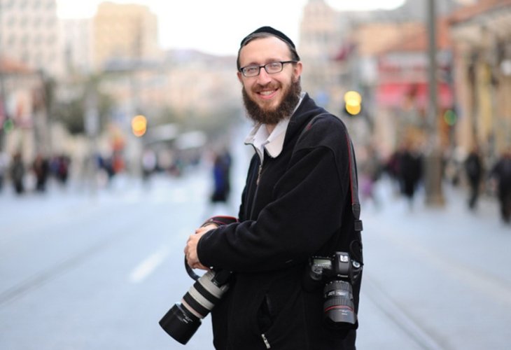 Photographer Ezra Landau (Photo by Mendy Hechtman)
