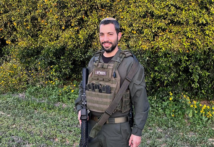 Omri Cohen, security officer (Photo: Michael Hen)