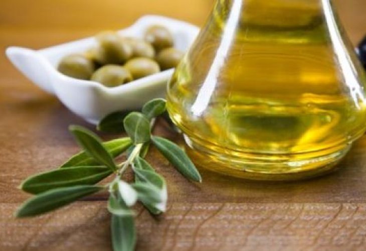 Pure olive oil (Illustration photo: shutterstock) Pure olive oil (Illustration photo: shutterstock)