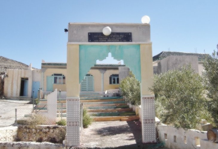 Entrance to the tomb of Rabbi Yitzhak Abuhatzeira zt"l Entrance to the tomb of Rabbi Yitzhak Abuhatzeira zt"l