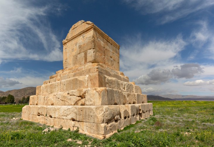 Tomb of Cyrus the Great, Persian King (Photo: shutterstock) Tomb of Cyrus the Great, Persian King (Photo: shutterstock)