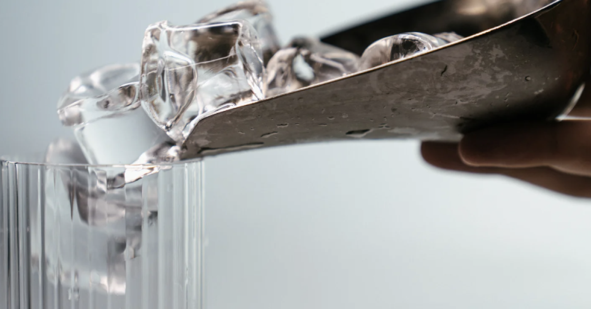 The Secret to Perfect Ice Cubes: Why You Should Boil Your Water - Hidabroot
