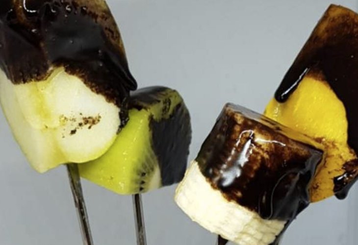 Chocolate fondue Chocolate fondue