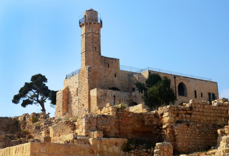 The tomb of Samuel the Prophet (Photo: shutterstock) The tomb of Samuel the Prophet (Photo: shutterstock)