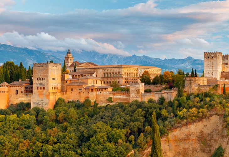 Granada (photo: shutterstock) Granada (photo: shutterstock)