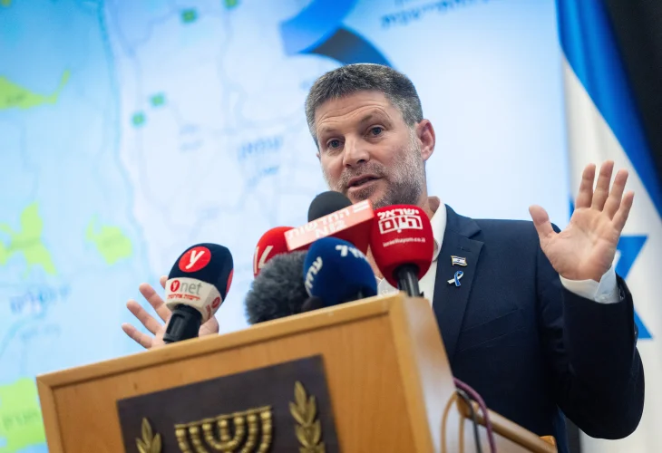 סמוטריץ׳ (צילום: יהונתן סינדל, פלאש90) סמוטריץ׳ (צילום: יהונתן סינדל, פלאש90)