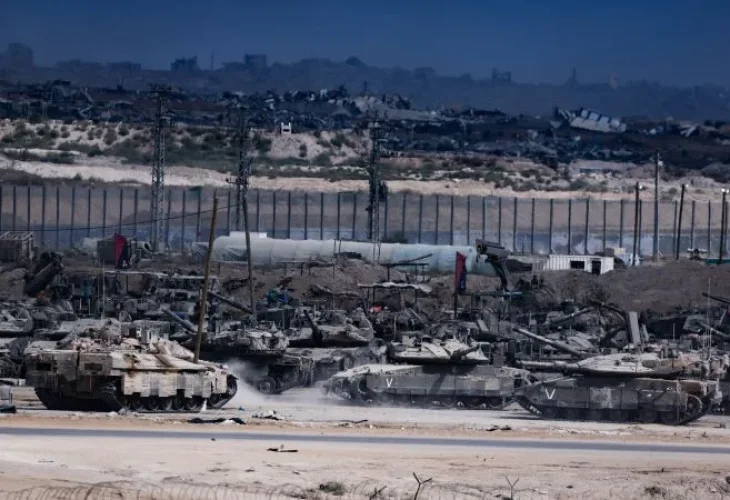 כוחות צה"ל בגבול הרצועה (צילום: פלאש90)