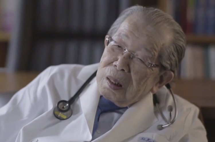  ד"ר שיגאקרי הינוהורה בן ה-105 (צילום מסך)