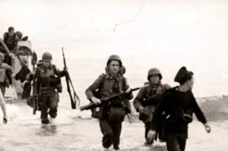 (חיילים אמריקאים באלג’יר, ב-1942, צילום: אוסף "יד ושם")
