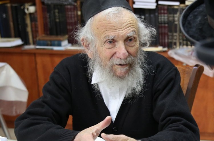הרב יעקב אדלשטיין זצ"ל (צילום: פלאש 90)