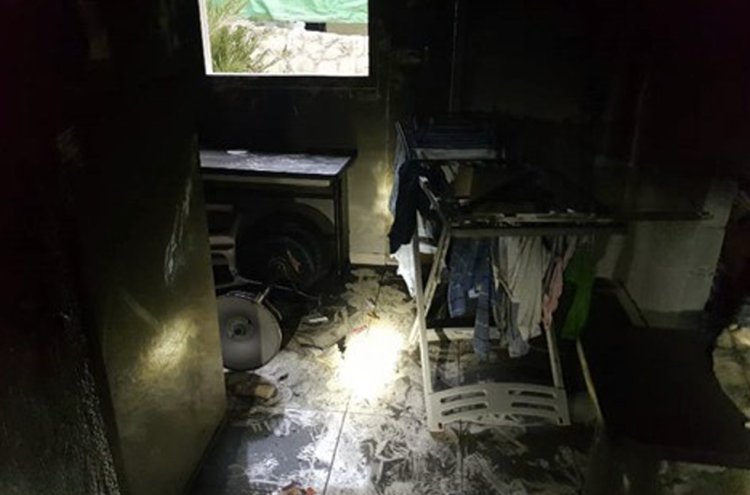 שריפה בבית ברח' חזון איש בית שמש (צילום: דוברות כב''ה מחוז ירושלים)