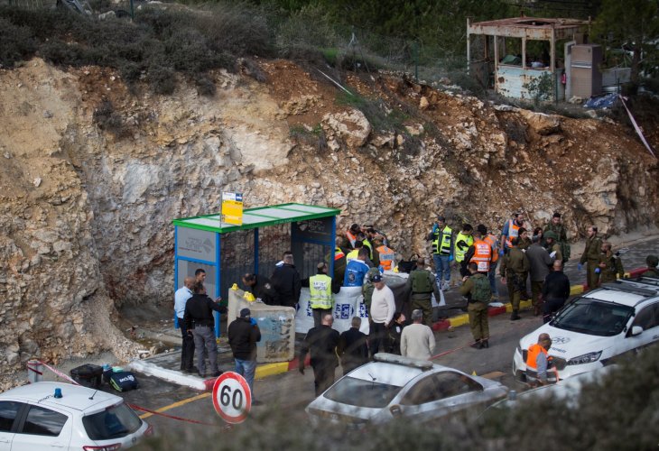 זירת הפיגוע (צילום: פלאש 90)