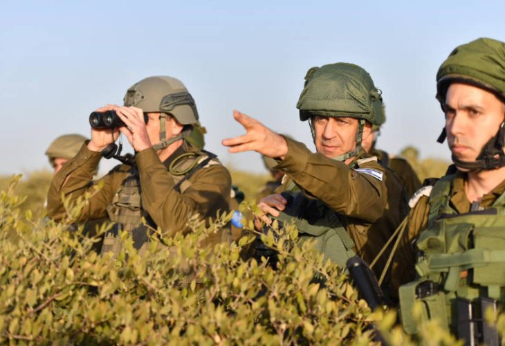 הרמטכ"ל כוכבי בגזרת עזה, שלשום (צילום: דובר צה"ל)