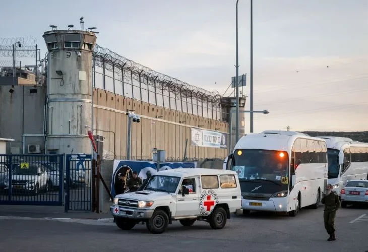 שחרור מחבלים בעסקה הקודמת (צילום: חיים גולדברג, פלאש90)