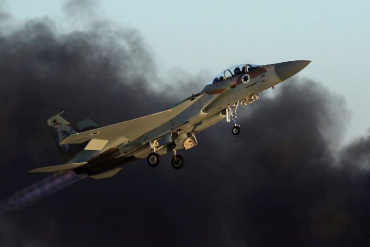 חיל האוויר בהפצצה בעזה (צילום: עופר זידון, פלאש 90)