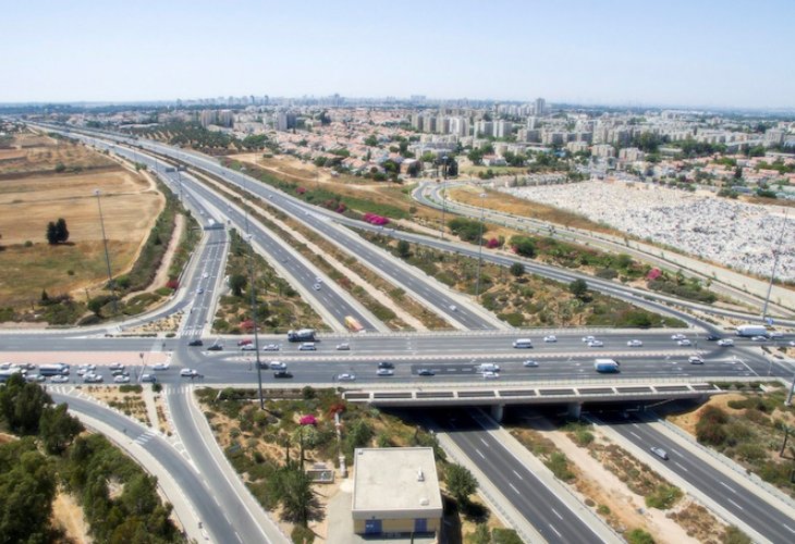 כבישי ישראל ממעוף הרחפן (צילום: גידי אבינרי, פלאש 90)