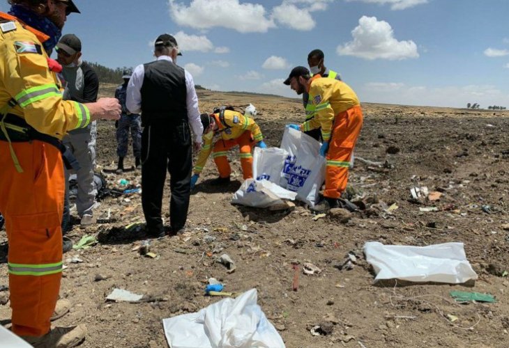 מתנדבי זק"א בזירת ההתרסקות (צילום: דוברות זק"א)