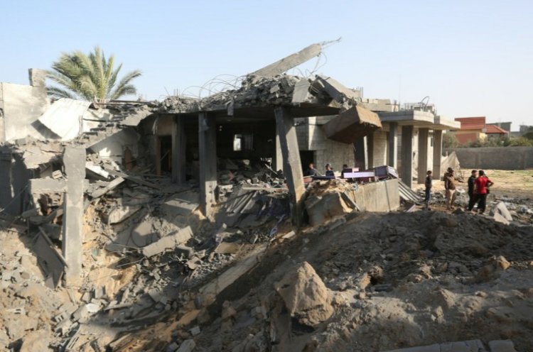 שרידי בית ברפיח שהותקף על ידי צה"ל (צילום: עבד רחים ח’טיב, פלאש 90)
