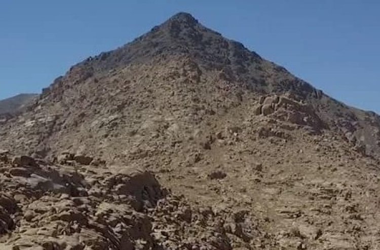 חוקר נוצרי טוען כי הר ג’בל אל-לווז - הוא הוא הר סיני 