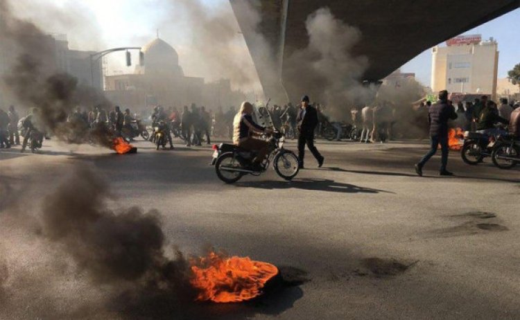 ההפגנות באיראן (צילום: רשתות חברתיות)