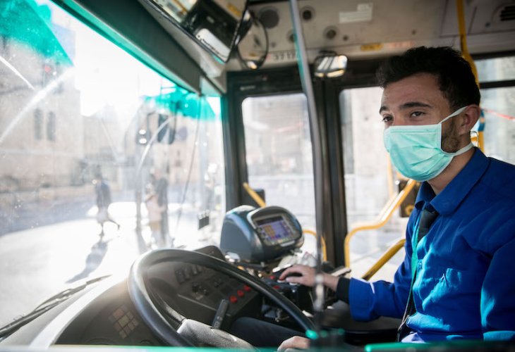 תחבורה ציבורית בצל הקורונה (צילום: יונתן זינדל, פלאש 90)