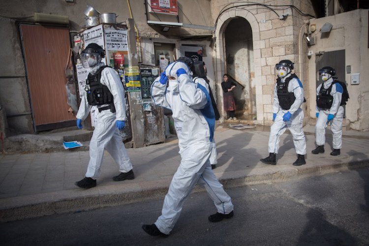 מעצר חולה קורונה בירושלים, אתמול (צילום: יונתן זינדל, פלאש 90)