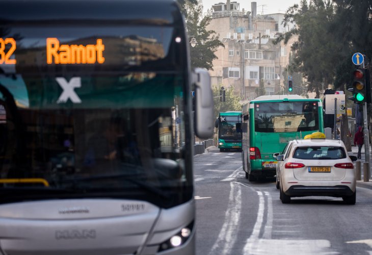 תחבורה ציבורית בירושלים, בחודש שעבר (צילום: יונתן זינדל, פלאש 90)