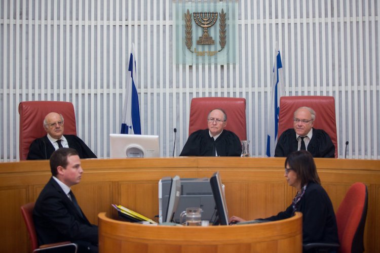 דיון בבית המשפט העליון (צילום: יונתן זינדל, פלאש 90)