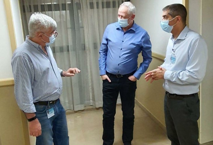 גנץ בבית החולים שיבא, אמש