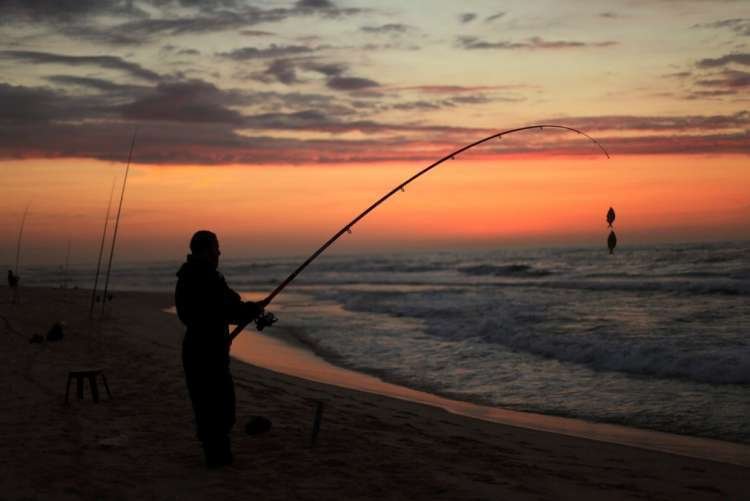 דייג ברצועת עזה (צילום: Emad Nassar/FLASH90)