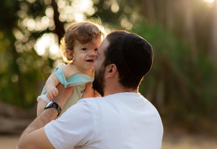 אוראל ובנו המתוק רפאל (צילום: לילך תוינה)