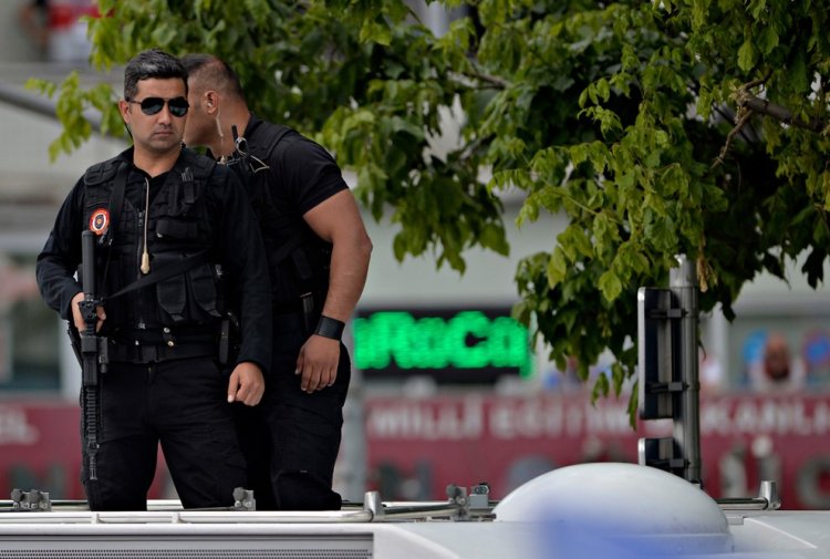כוחות ביטחון באיסטנבול, ארכיון (תמונה: שאטרסטוק)
