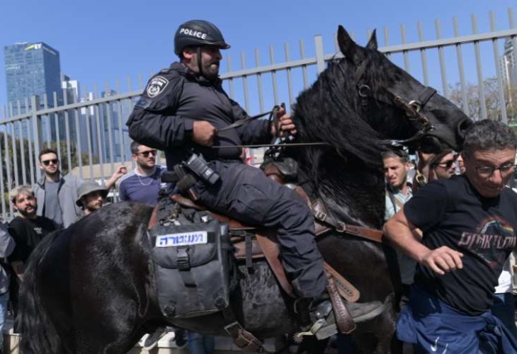 ההפגנה בתל אביב (צילום: תומר נויברג, פלאש 90)