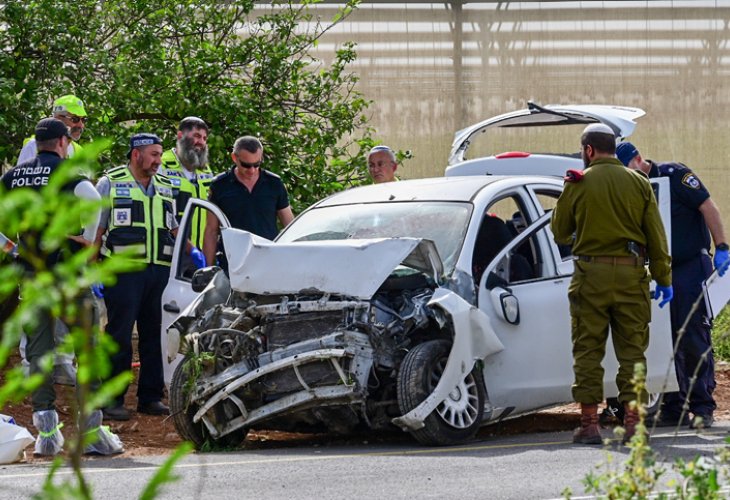 זירת הפיגוע (צילום: מיכאל גלעדי, פלאש 90)