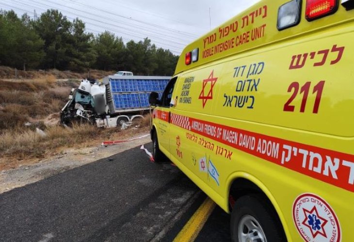 זירת התאונה (צילום: תיעוד מבצעי מד"א)