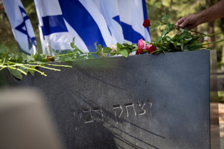 קברו של יצחק רבין (צילום: Hadas Parush/Flash90)