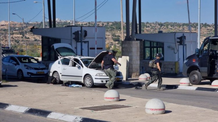 רכב המחבלים (צילום: דוברות משטרת ישראל)