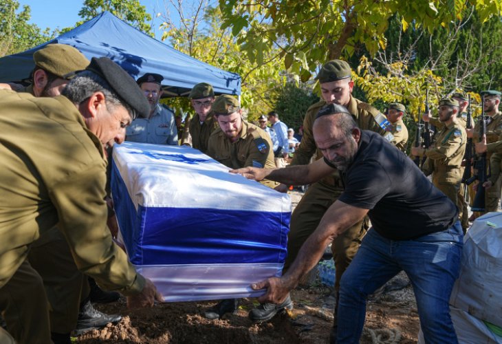 הלווייתו של רון שרמן הי"ד (צילום: Flash90)