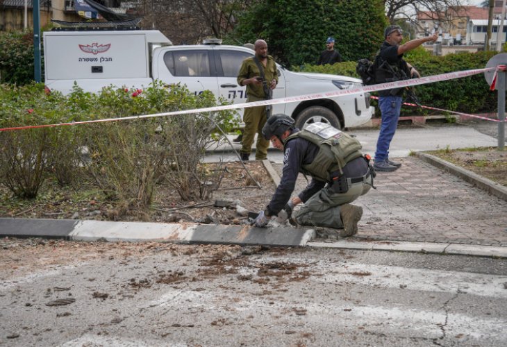 זירת הנפילה בקריית שמונה (צילום: Ayal Margolin/Flash90)