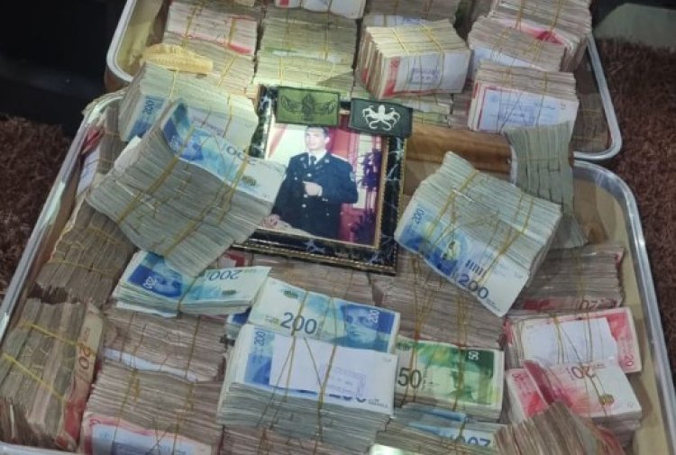 כספי טרור שאותרו בבית בכיר בחמאס במרחב ג'באליה (צילום: דובר צה"ל)