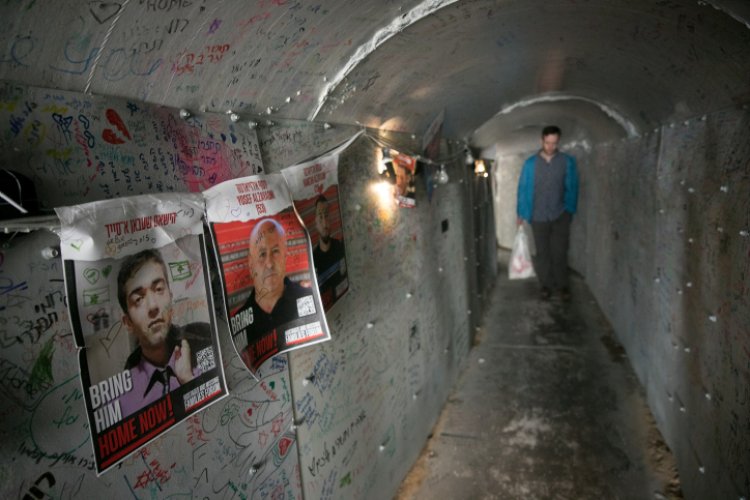 מיצג המנהרות בתל אביב (צילום: Miriam Alster/Flash90)