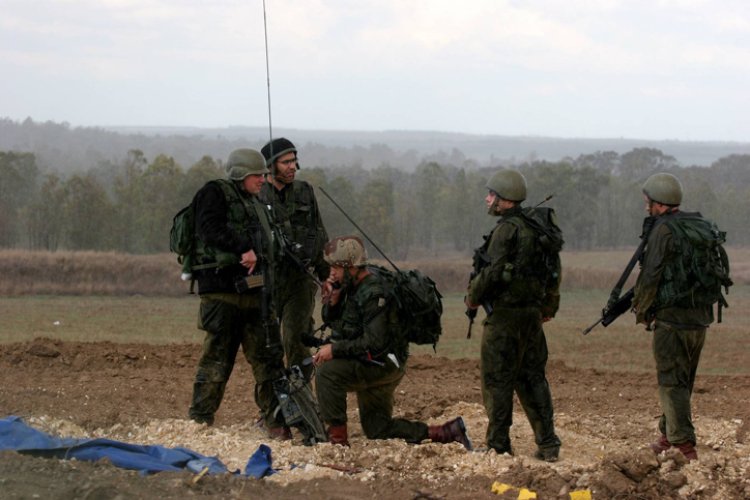 כוח צה"ל בכיסופים ביום המתקפה (צילום: Edi Israel/Flash 90)